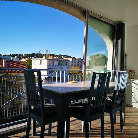 Appartement Avec Piscine Et Garage Proche Plage Et Commerces La Seyne-sur-Mer Exterior foto